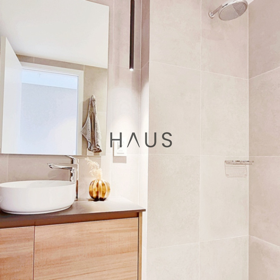 Apartamento ID.335 -  Tu Refugio en la Mansa: Elegancia y Confort a Pasos del Mar