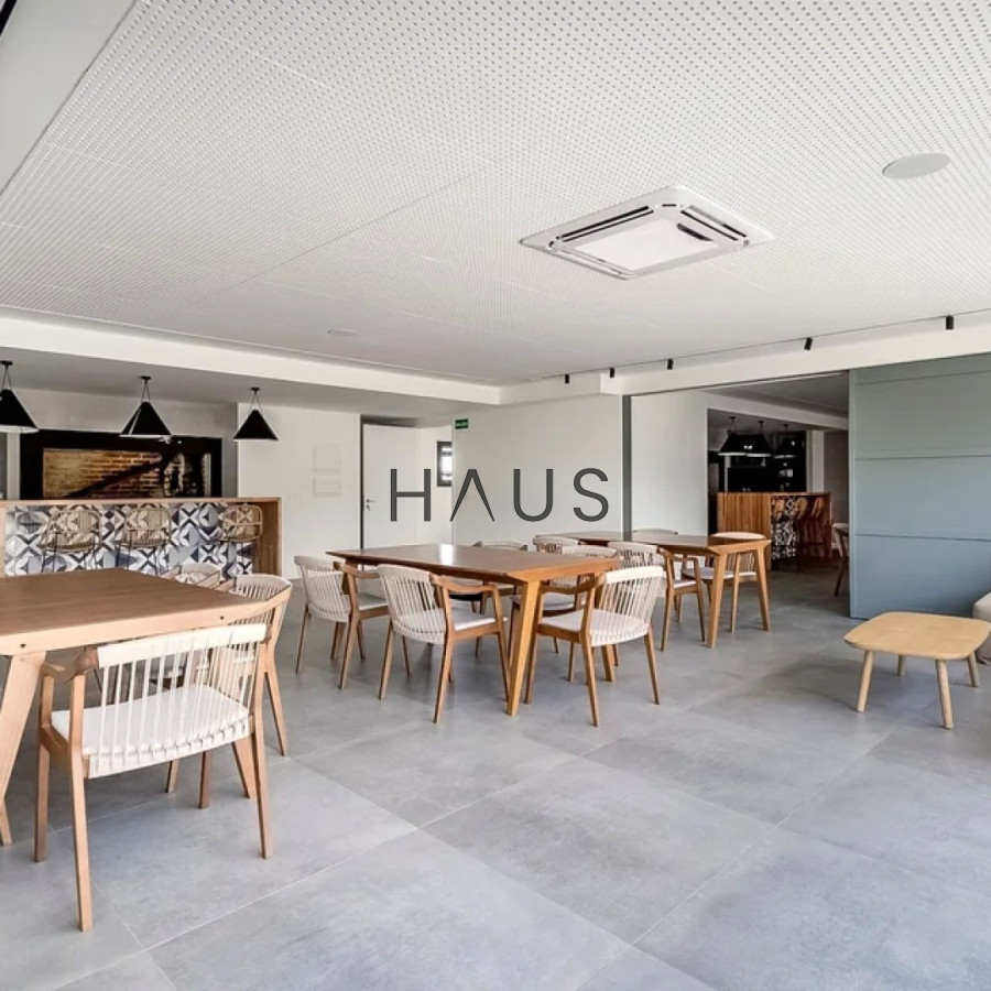 Apartamento ID.335 -  Tu Refugio en la Mansa: Elegancia y Confort a Pasos del Mar