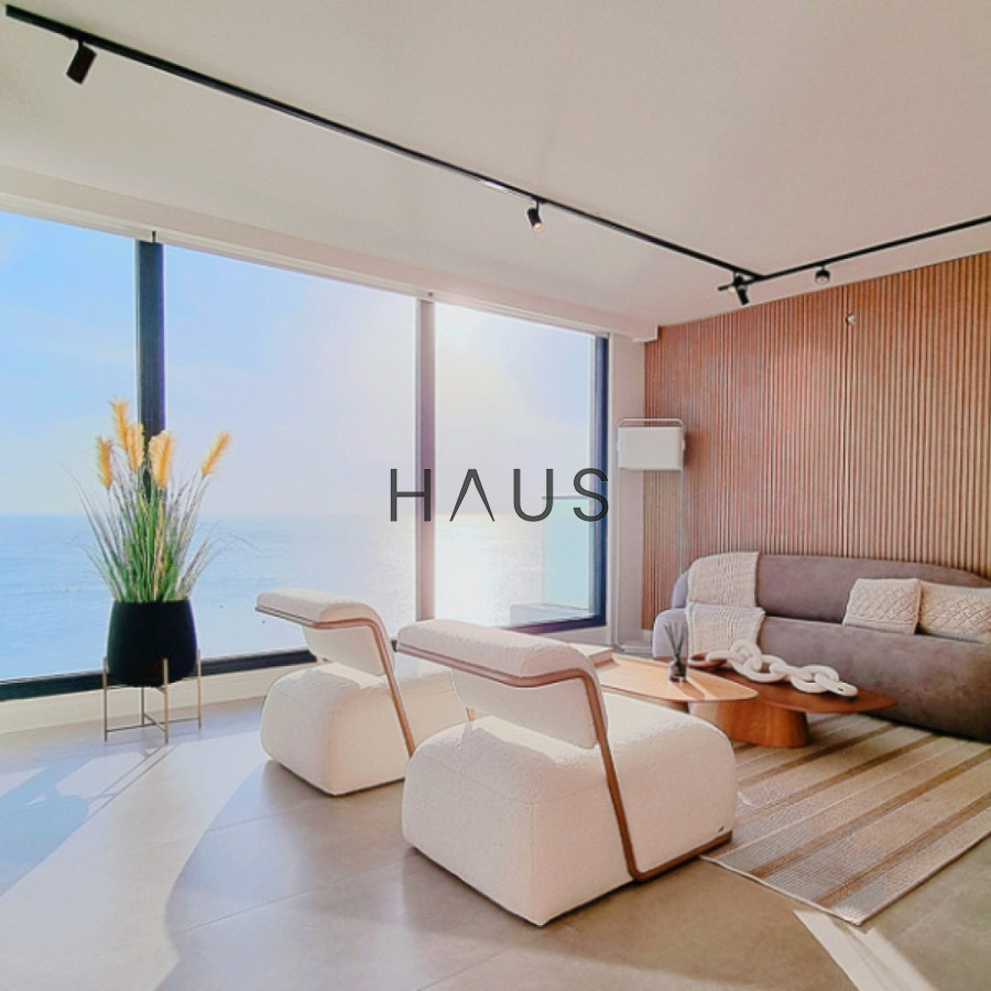 Apartamento ID.335 -  Tu Refugio en la Mansa: Elegancia y Confort a Pasos del Mar