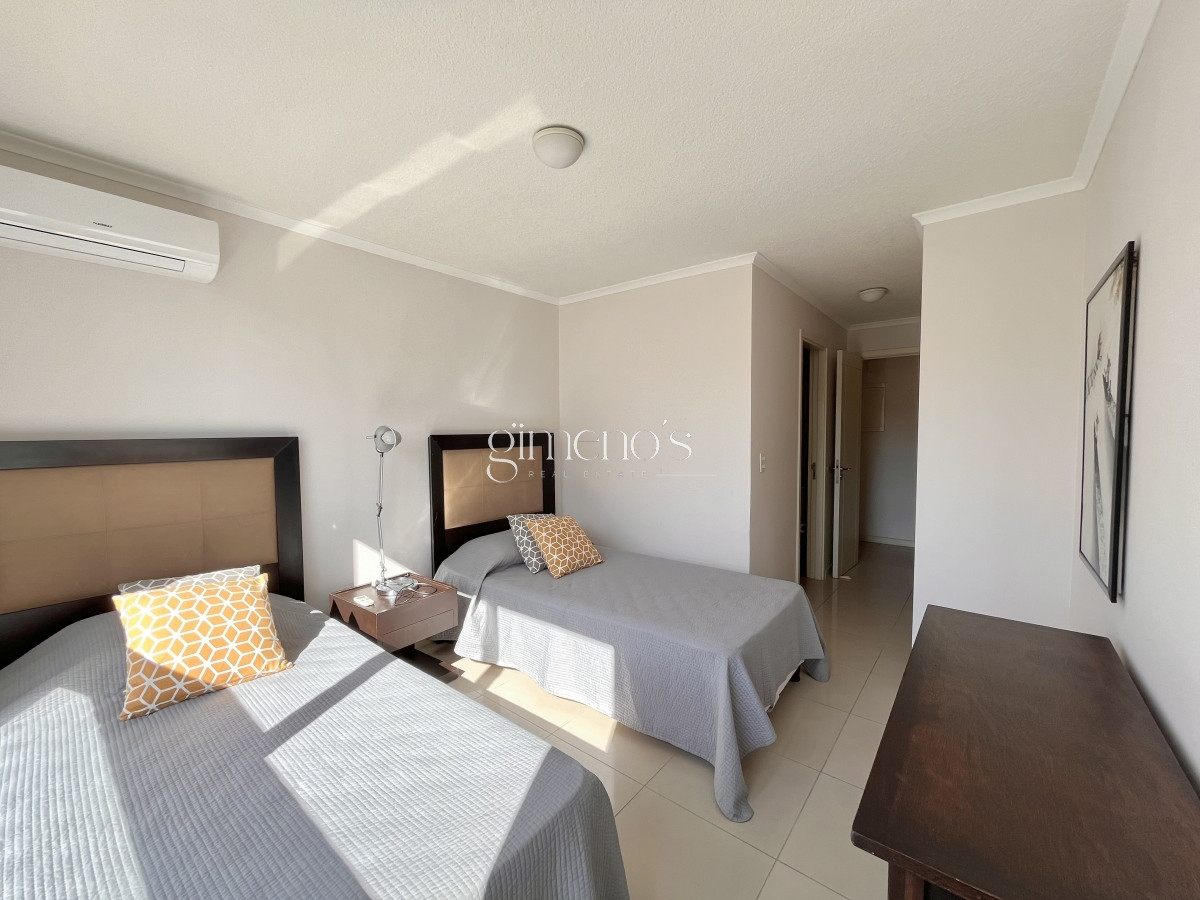 Apartamento ID.790 - Apartamento alquiler anual Punta del este 3 dormitorios más dependencia Aidy grill