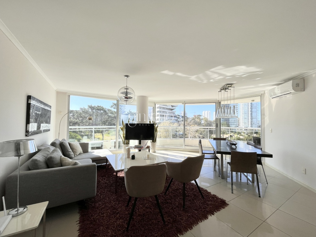 Apartamento ID.790 - Apartamento alquiler anual Punta del este 3 dormitorios más dependencia Aidy grill