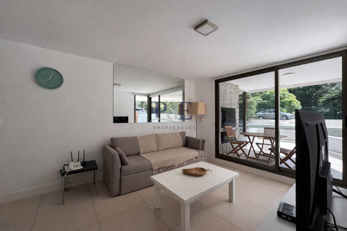 Apartamento en San Rafael | Planta con Terraza y Parrillero Exclusivo - Imagen 3