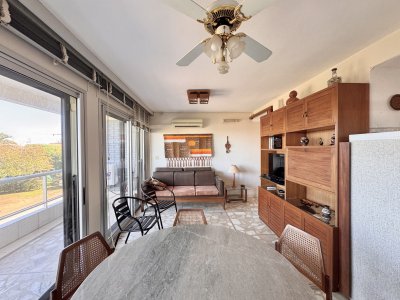 Apartamento alquiler anual Punta del Este Playa Mansa
