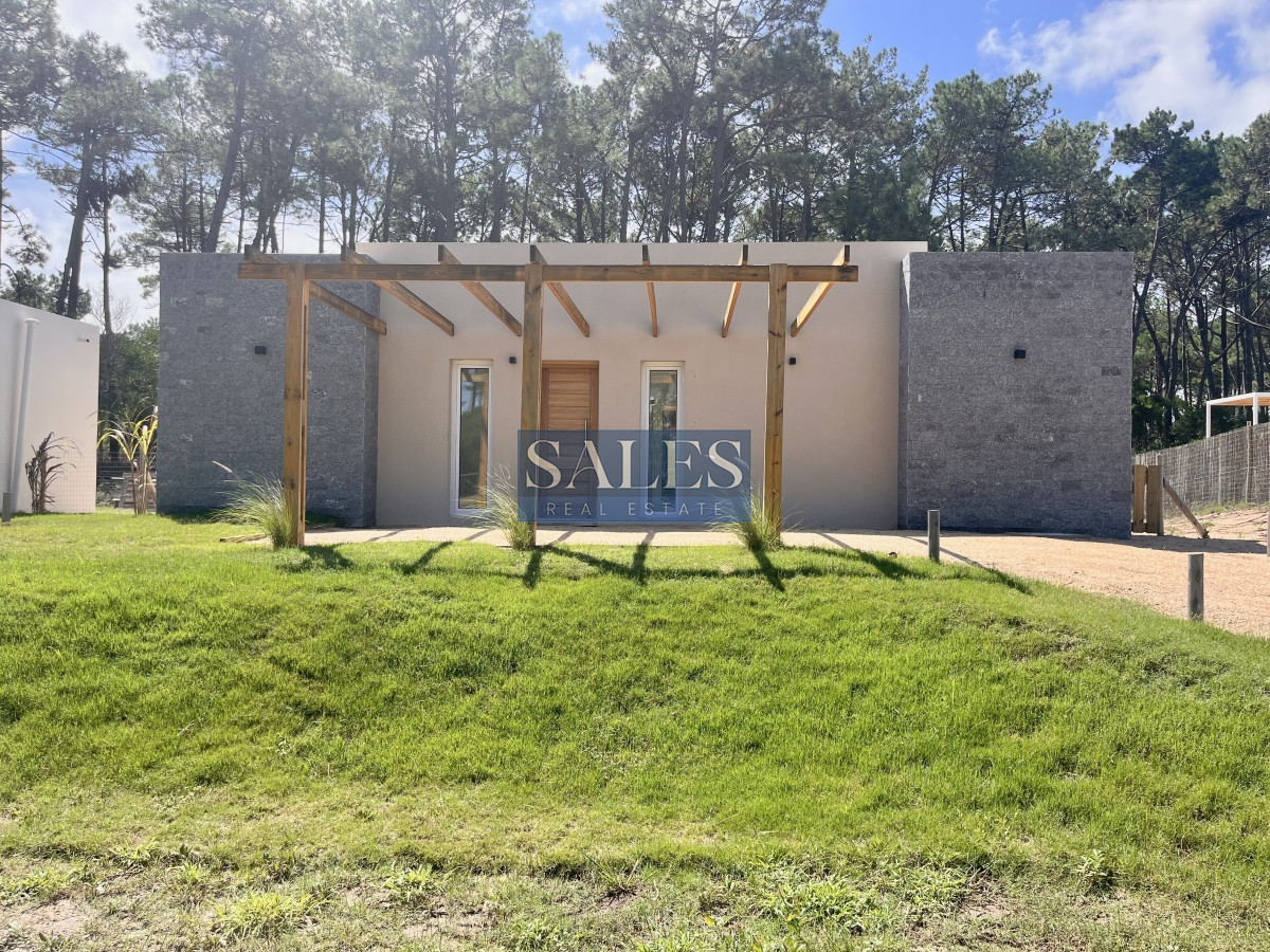 Casa ID.168 - Casas en venta en Chihuahua, Punta Ballena, a pasos mar.
