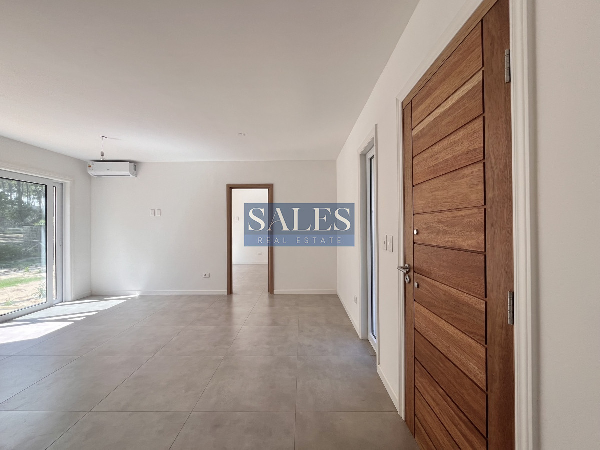 Casa ID.168 - Casas en venta en Chihuahua, Punta Ballena, a pasos mar.