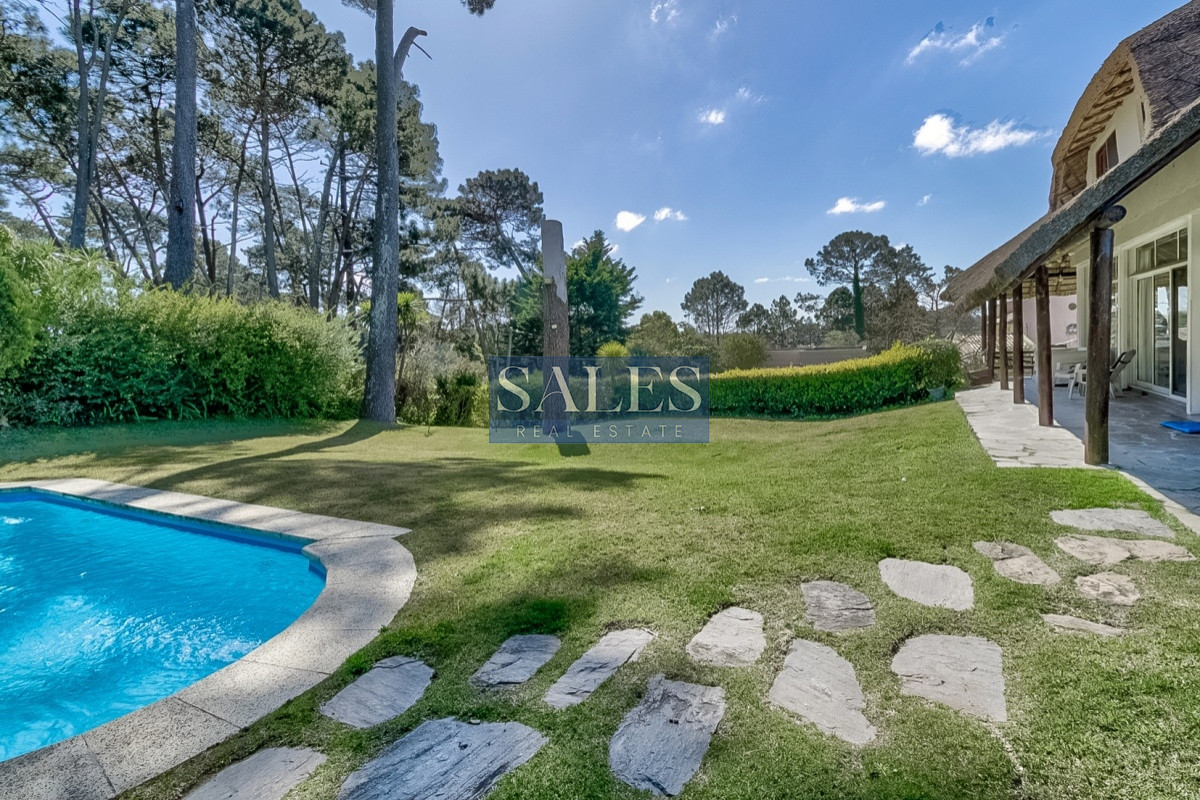 Casa ID.2 - Casa en venta Jardines de Córdoba Punta del Este