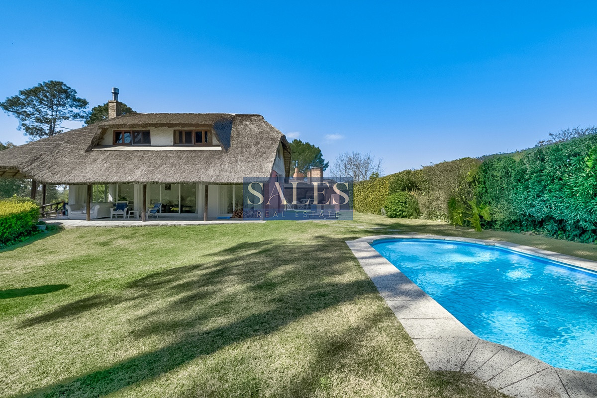 Casa ID.2 - Casa en venta Jardines de Córdoba Punta del Este