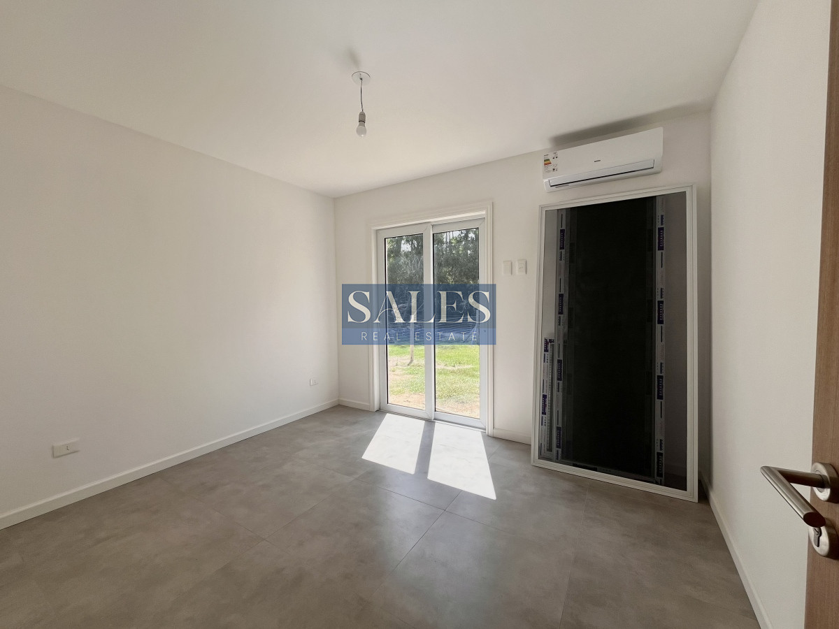 Casa ID.168 - Casas en venta en Chihuahua, Punta Ballena, a pasos mar.