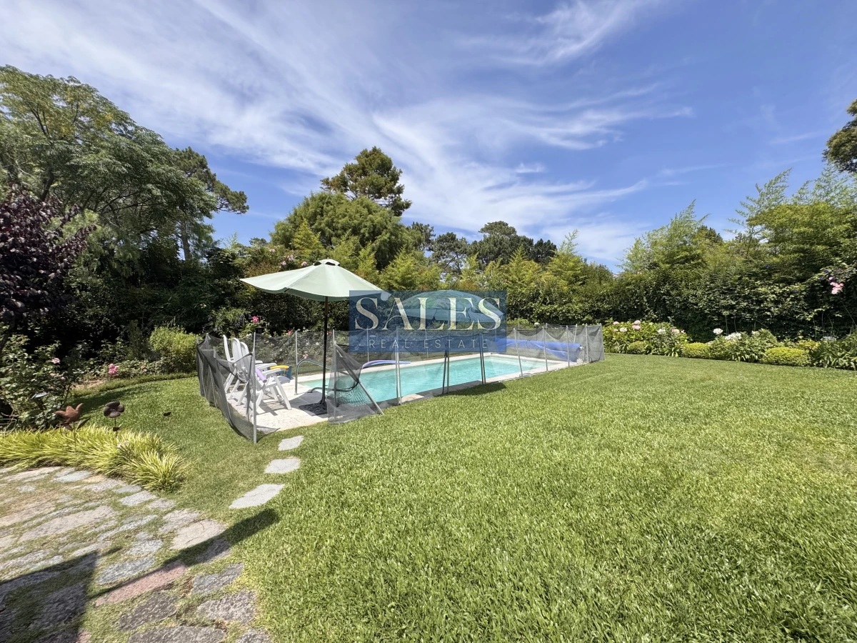 Casa ID.1029 - Casa en venta Rincón del Indio Punta del Este 4 dormitorios