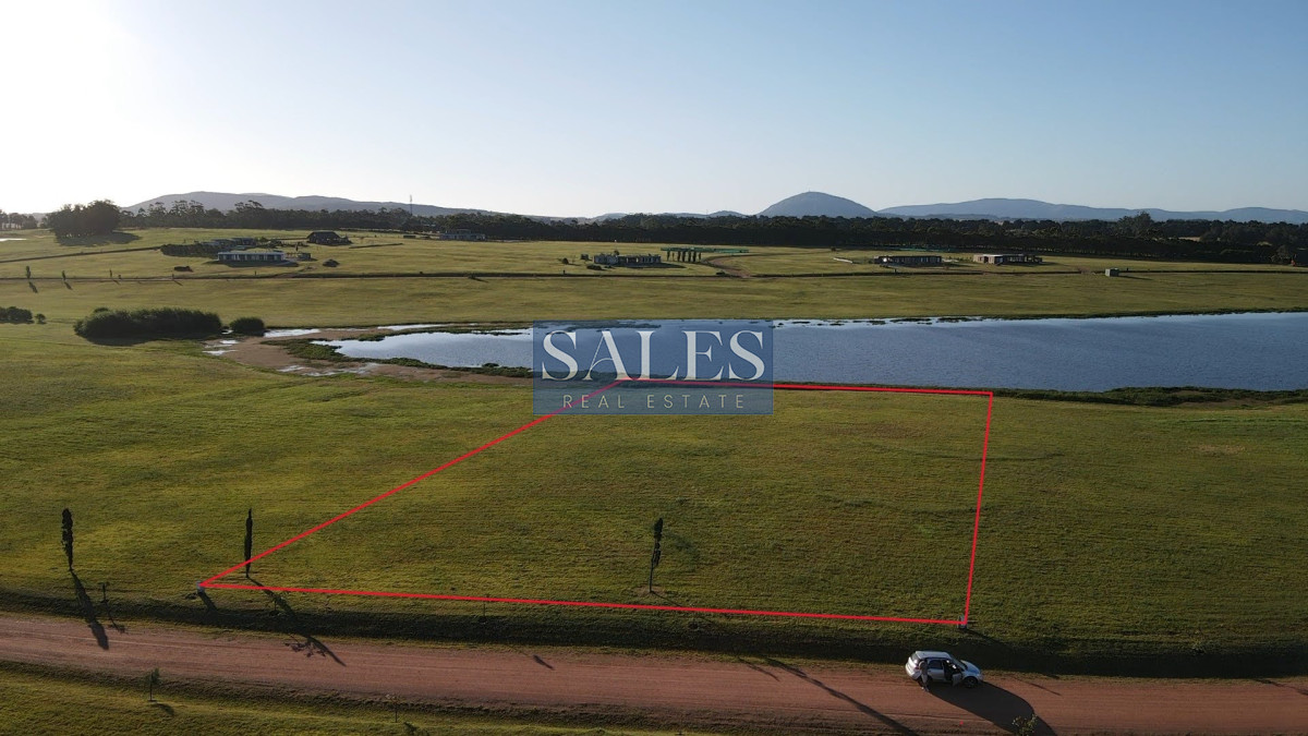 Terreno ID.1178 - Terreno en venta en Laguna de los Cisnes Barrio Privado Punta del Este