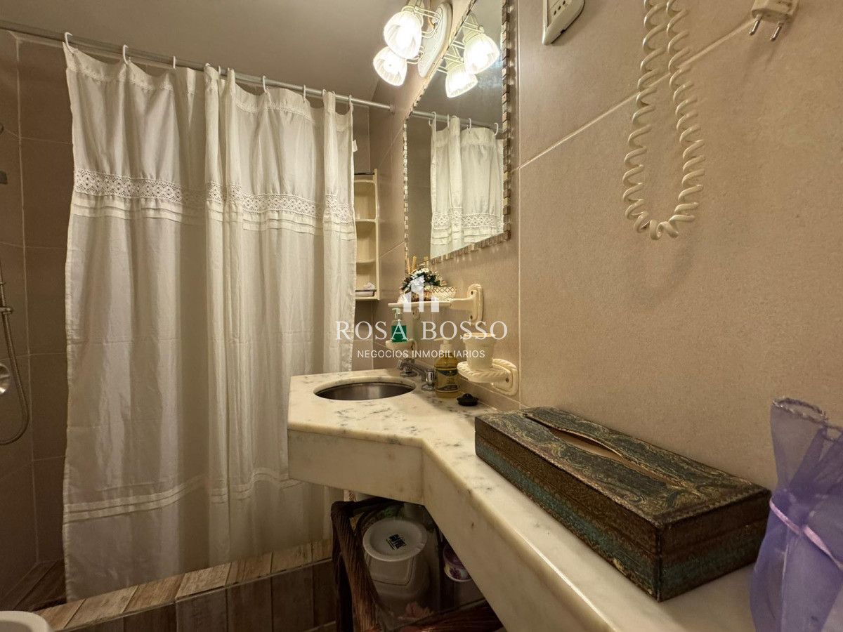 Apartamento ID.9786 - 2 Dorm. 3 Baños en Edifico Antibes