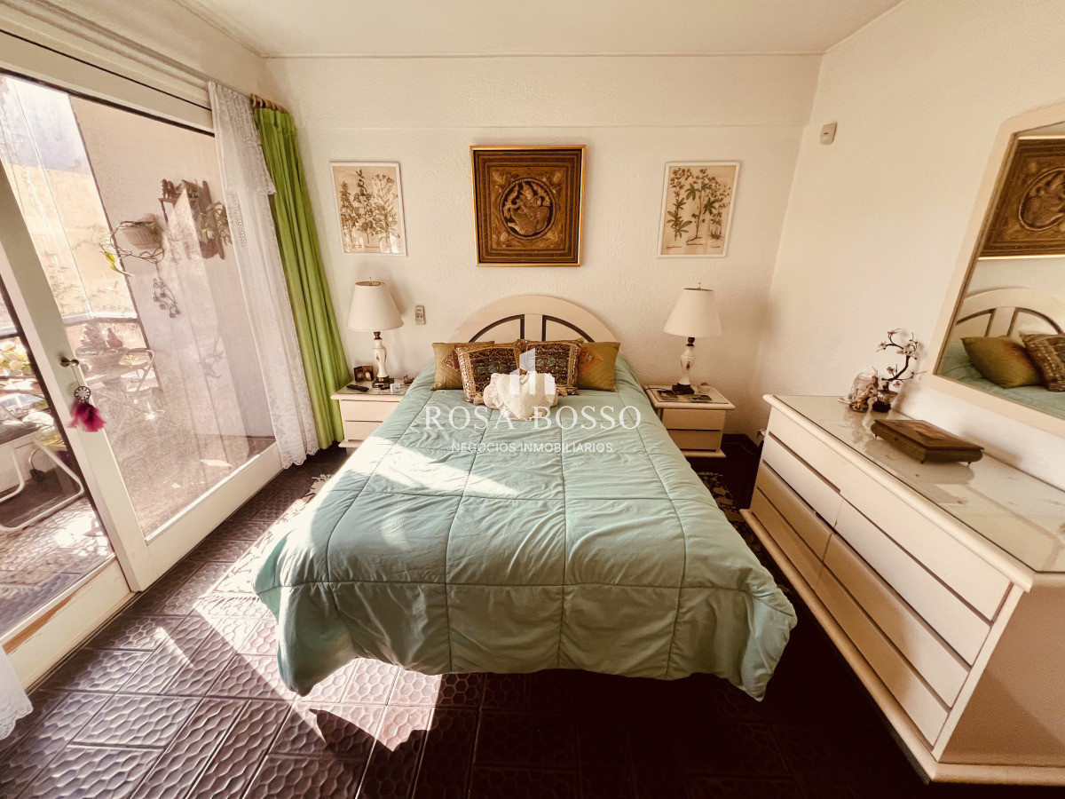 Apartamento ID.9786 - 2 Dorm. 3 Baños en Edifico Antibes