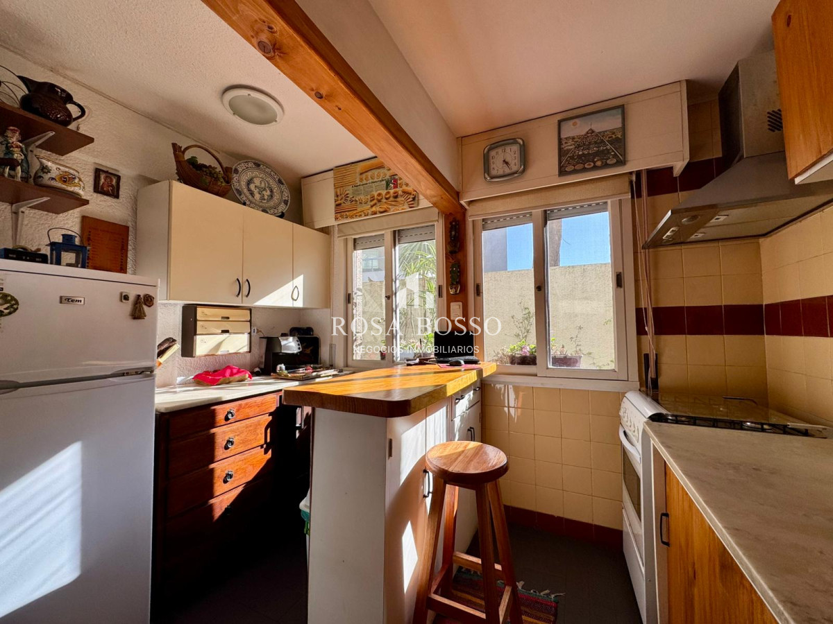 Apartamento ID.9786 - 2 Dorm. 3 Baños en Edifico Antibes