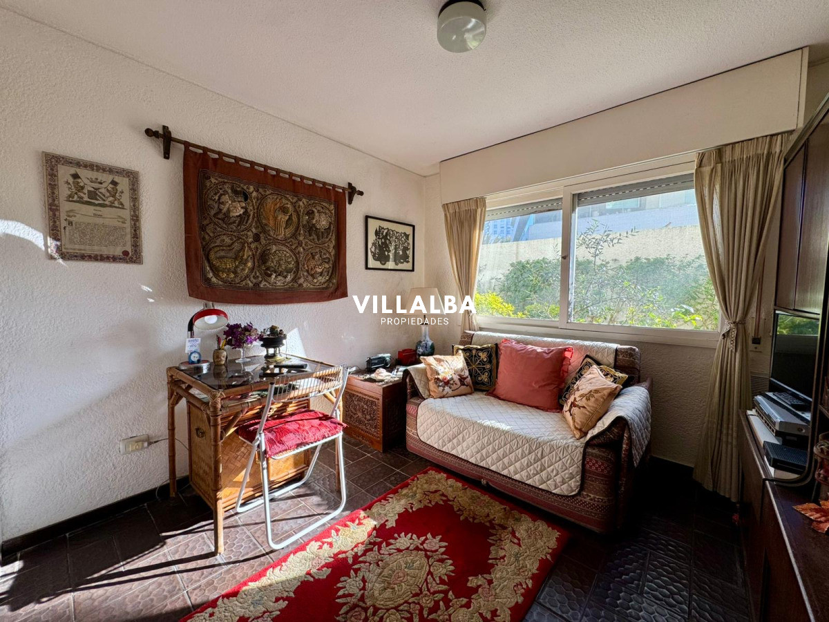 Apartamento ID.3819 - 2 Dorm. 3 Baños en Edifico Antibes