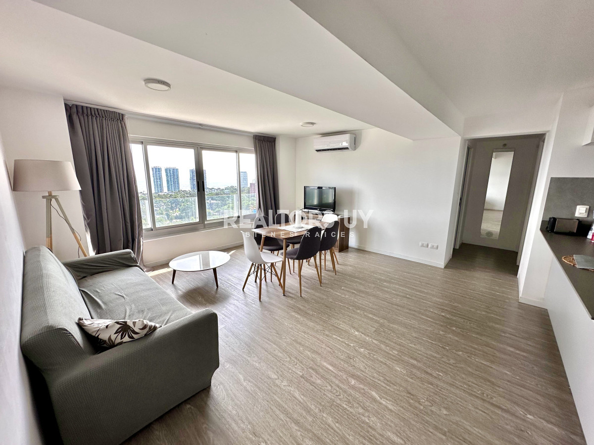 Apartamento en Punta del Este, Roosevelt - RLT521A