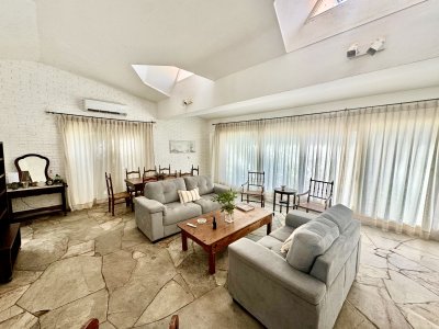Casa en Rincón del Indio Alquiler Anual