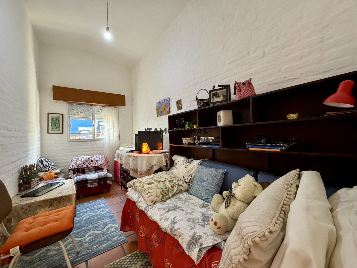 Casa ID.524 - Casa en venta de 4 dormitorios 2 baños 