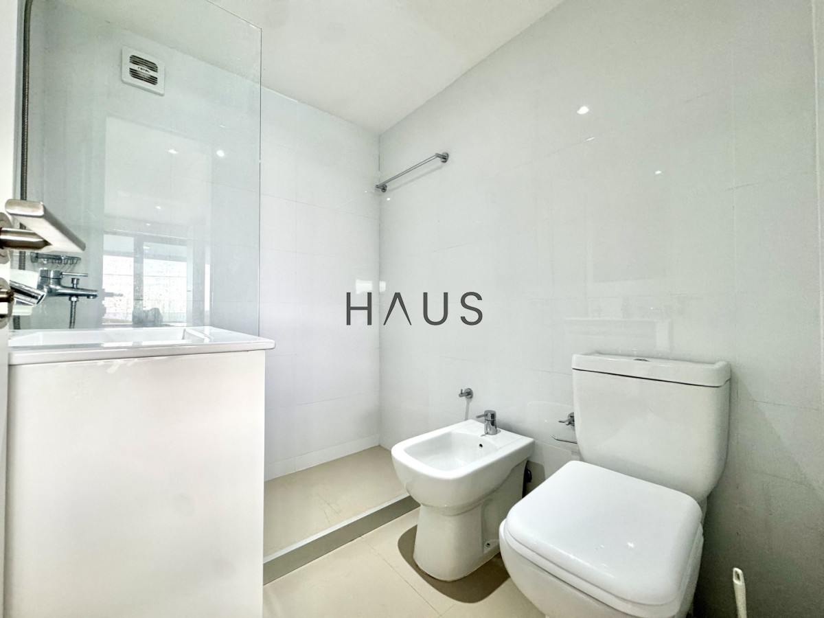 Apartamento ID.579 - OPORTUNIDAD MONOAMBIENTE CON PISCINA DE USO EXCLUSIVO EN PUNTA BALLENA