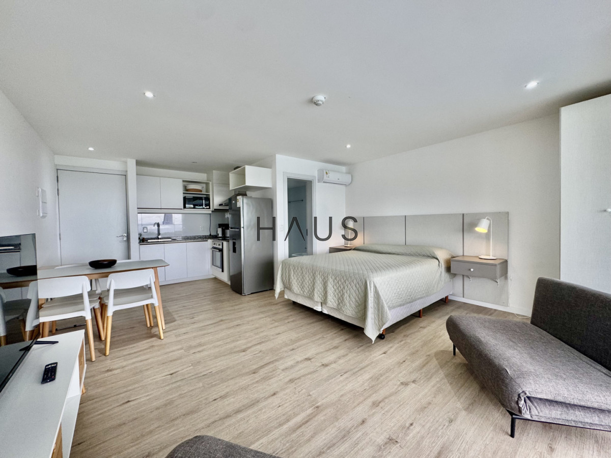 Apartamento ID.579 - OPORTUNIDAD MONOAMBIENTE CON PISCINA DE USO EXCLUSIVO EN PUNTA BALLENA