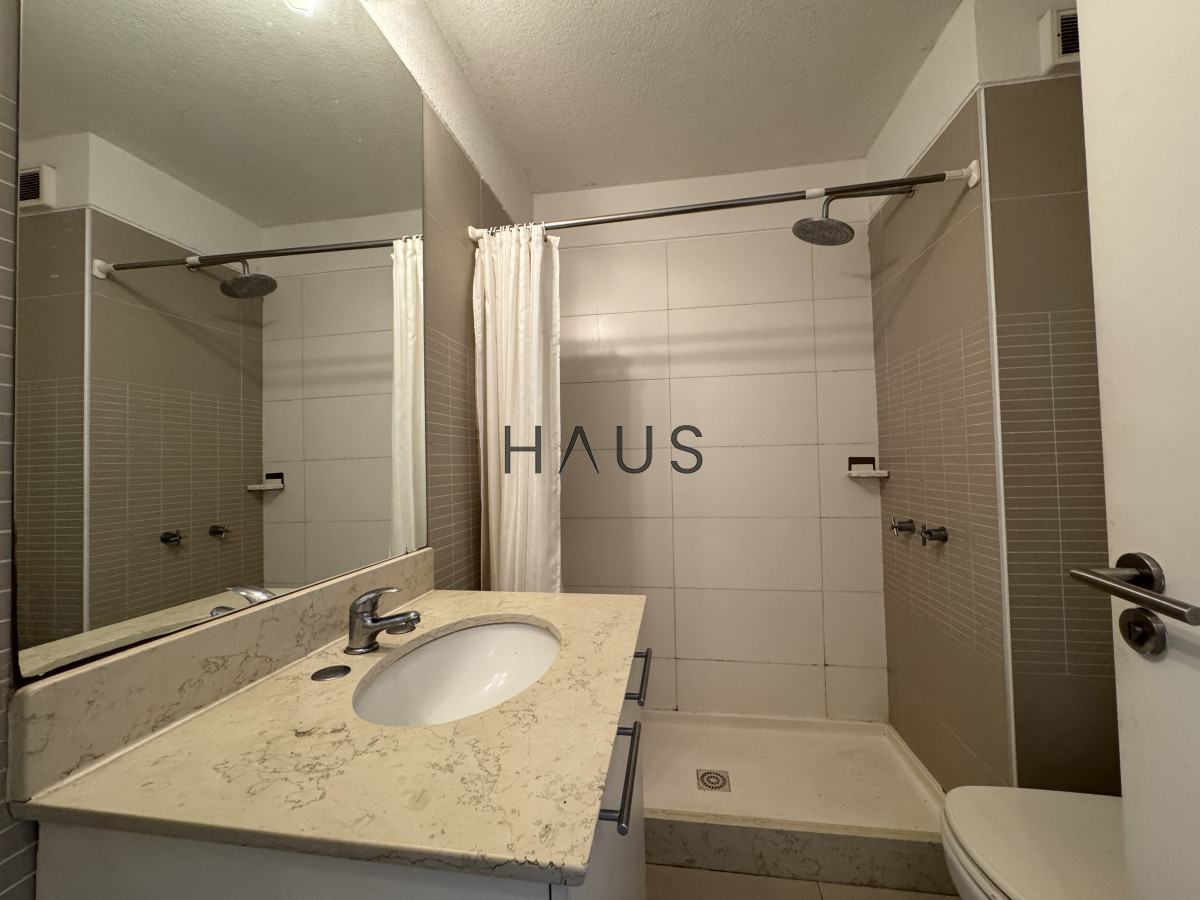 Apartamento ID.25 - Depto 1 dormitorio con balcón zona Shopping Punta del Este