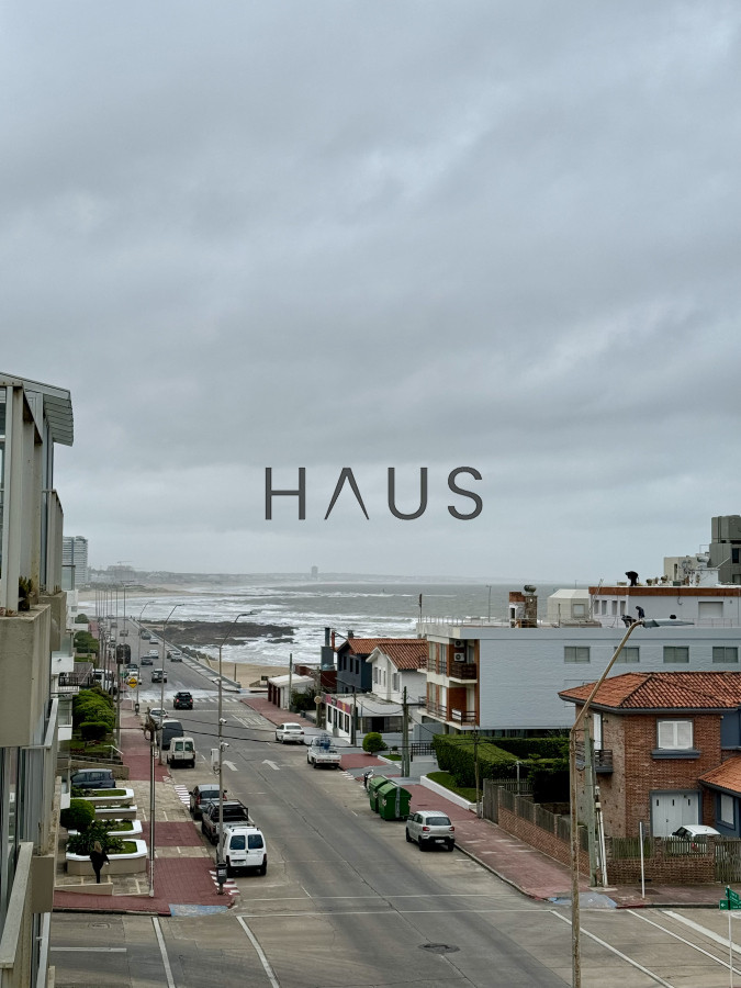 Apartamento ID.246 - Tu Refugio en la Península: Elegancia y Comodidad a Pasos del Mar