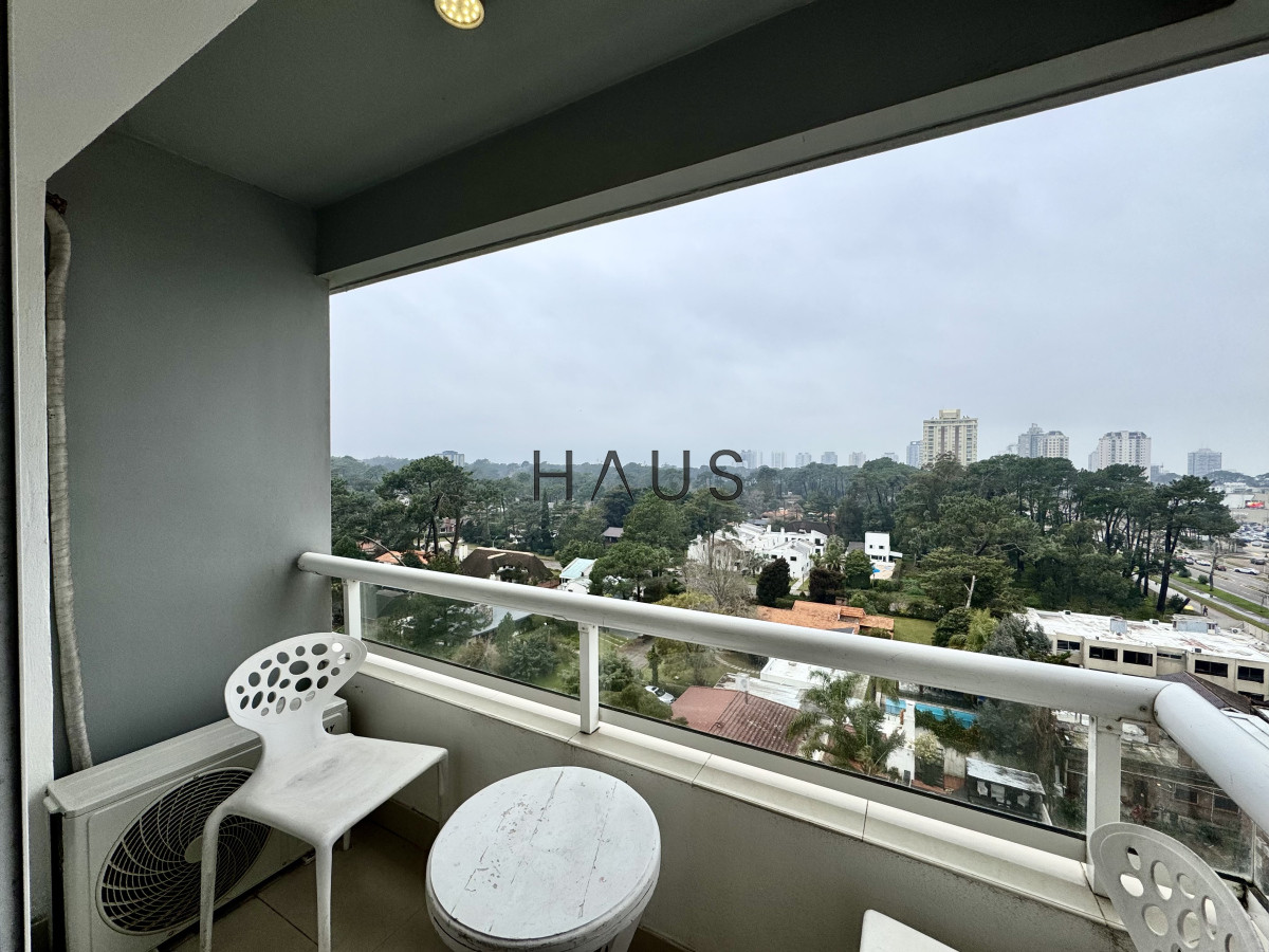 Apartamento ID.25 - Depto 1 dormitorio con balcón zona Shopping Punta del Este