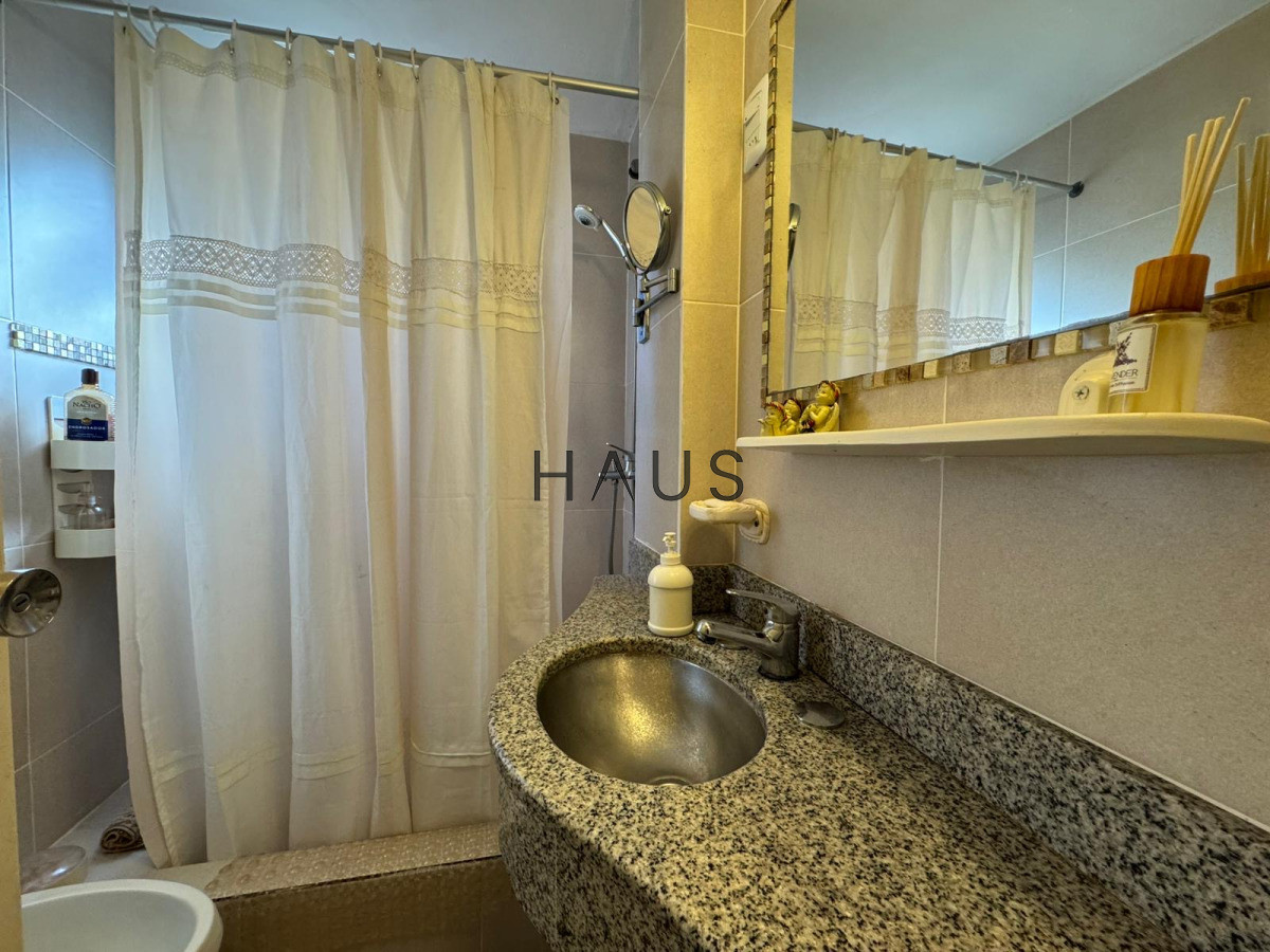 Apartamento ID.200 - 2 Dorm. 3 Baños en Edifico Antibes