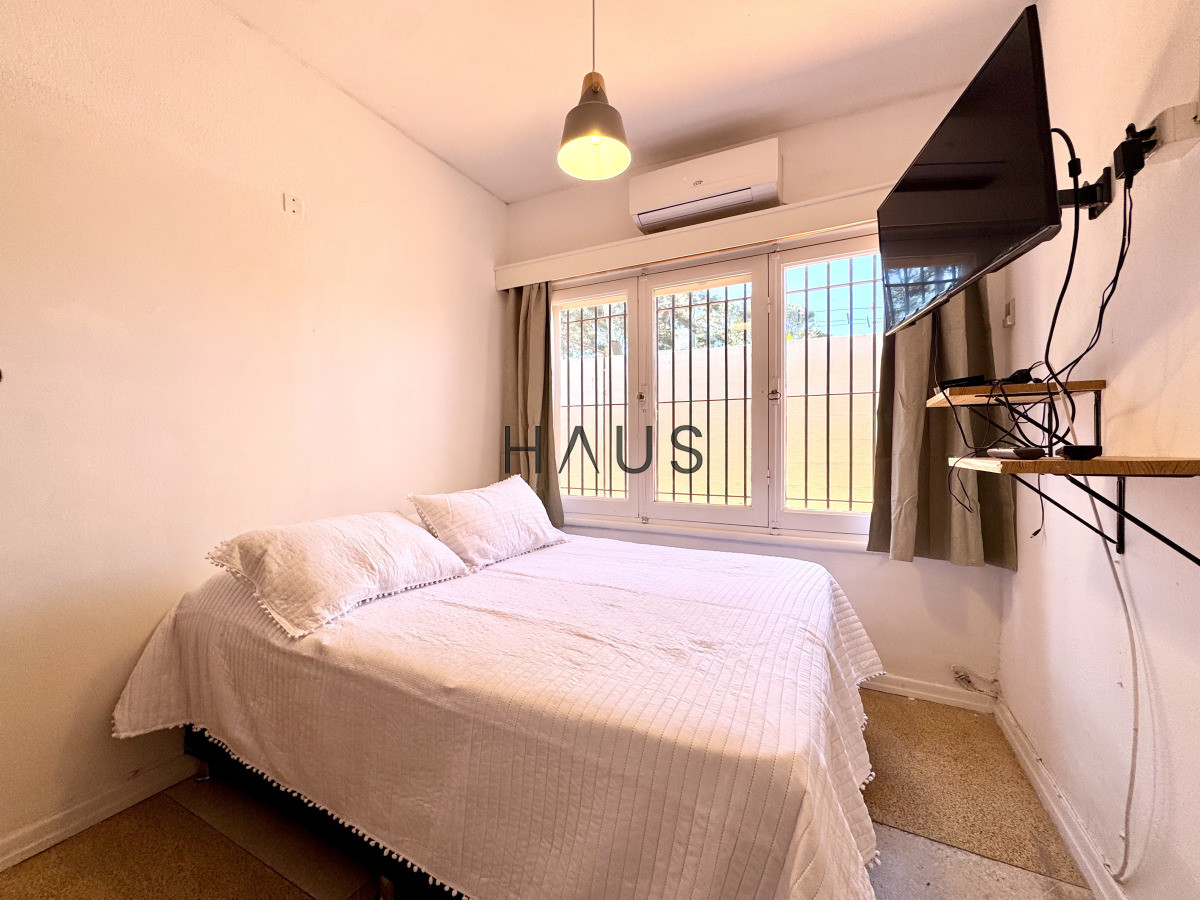 Casa ID.233 - Chalet 4 dormitorios en alquiler temporal Punta del Este