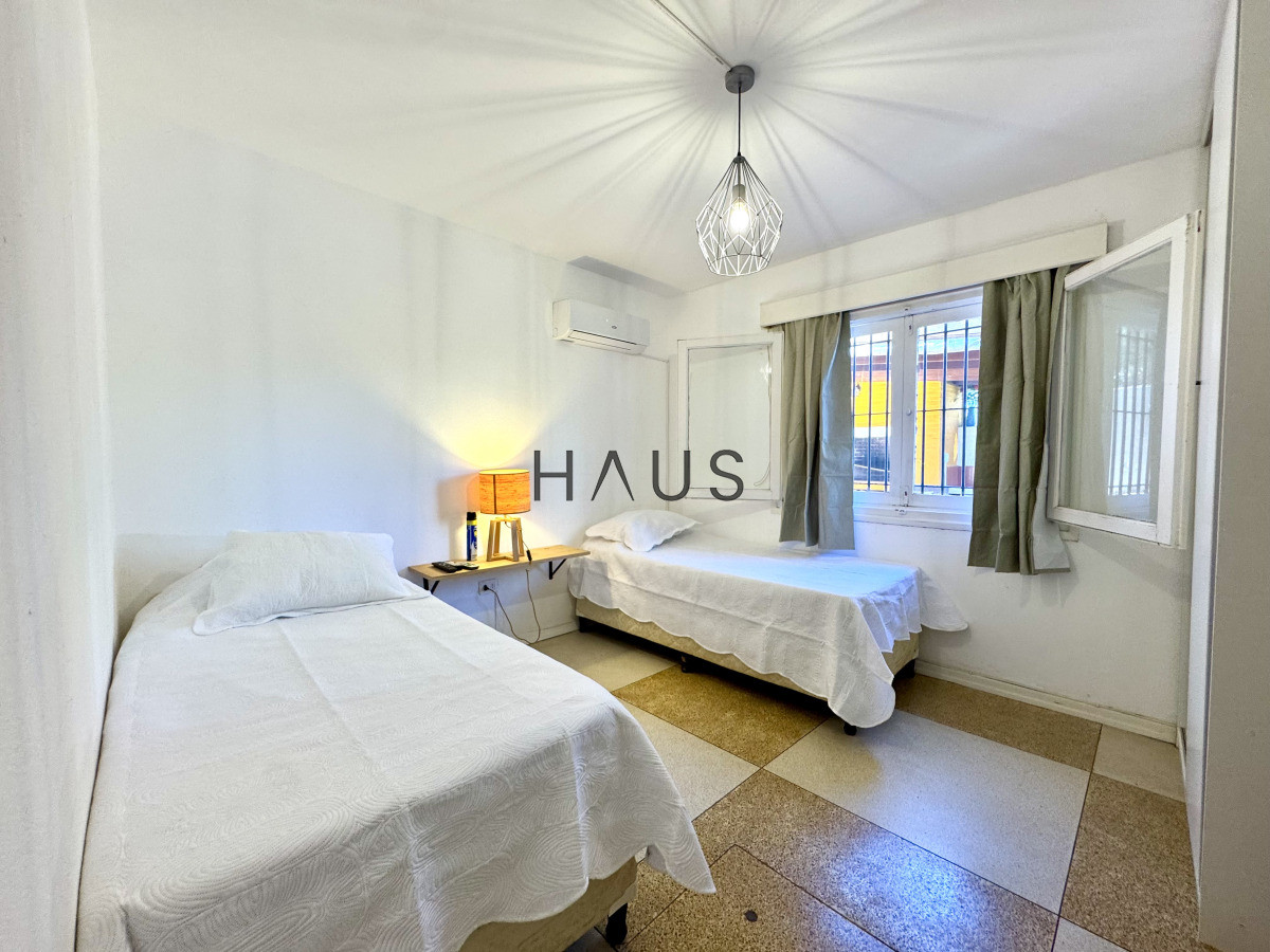 Casa ID.233 - Chalet 4 dormitorios en alquiler temporal Punta del Este