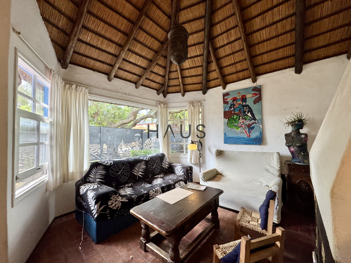 Casa ID.518 - ALQUILER TEMPORAL CASA EN LA BARRA, PUNTA DEL ESTE. CAPACIDAD 9 PERSONAS.