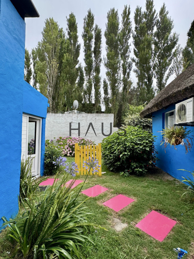 Casa ID.518 - ALQUILER TEMPORAL CASA EN LA BARRA, PUNTA DEL ESTE. CAPACIDAD 9 PERSONAS.