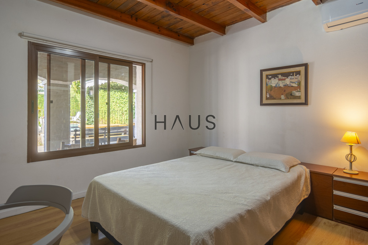 Casa ID.53 - HERMOSA CASA EN VENTA 3 DORMITORIOS+ CASA DE HUESPEDES PISCINA Y PARRILLERO
