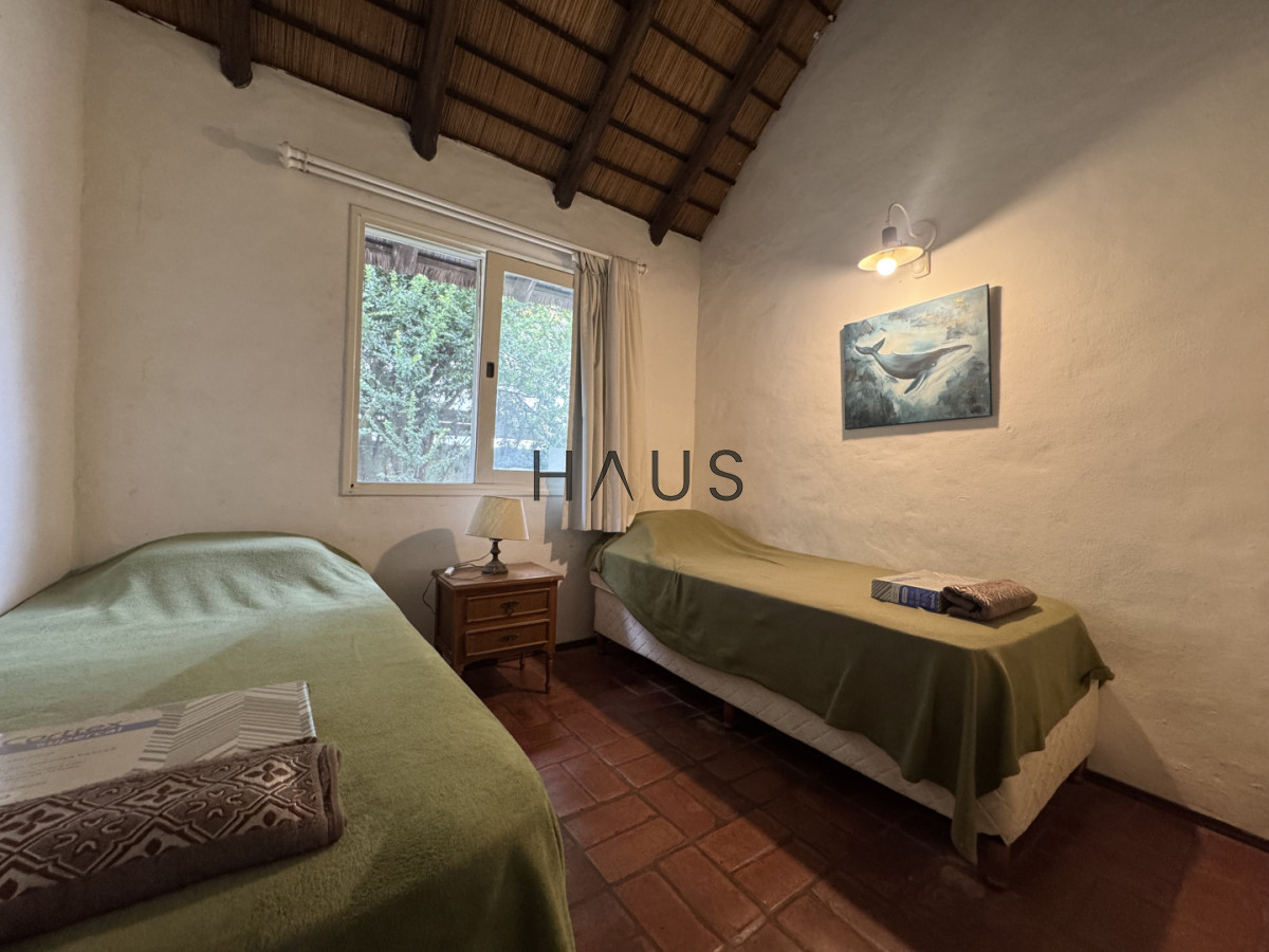 Casa ID.518 - ALQUILER TEMPORAL CASA EN LA BARRA, PUNTA DEL ESTE. CAPACIDAD 9 PERSONAS.