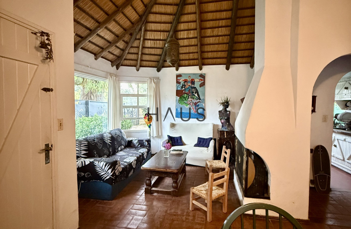 Casa ID.518 - ALQUILER TEMPORAL CASA EN LA BARRA, PUNTA DEL ESTE. CAPACIDAD 9 PERSONAS.