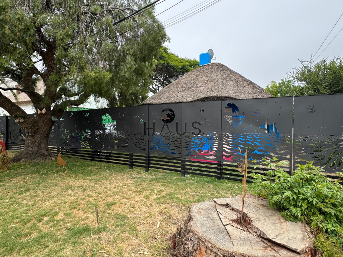 Casa ID.518 - ALQUILER TEMPORAL CASA EN LA BARRA, PUNTA DEL ESTE. CAPACIDAD 9 PERSONAS.