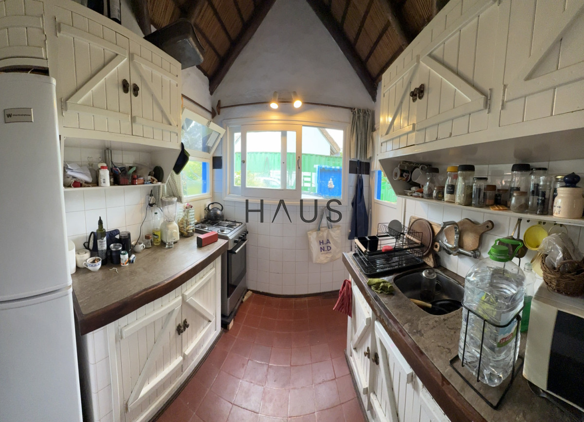 Casa ID.518 - ALQUILER TEMPORAL CASA EN LA BARRA, PUNTA DEL ESTE. CAPACIDAD 9 PERSONAS.