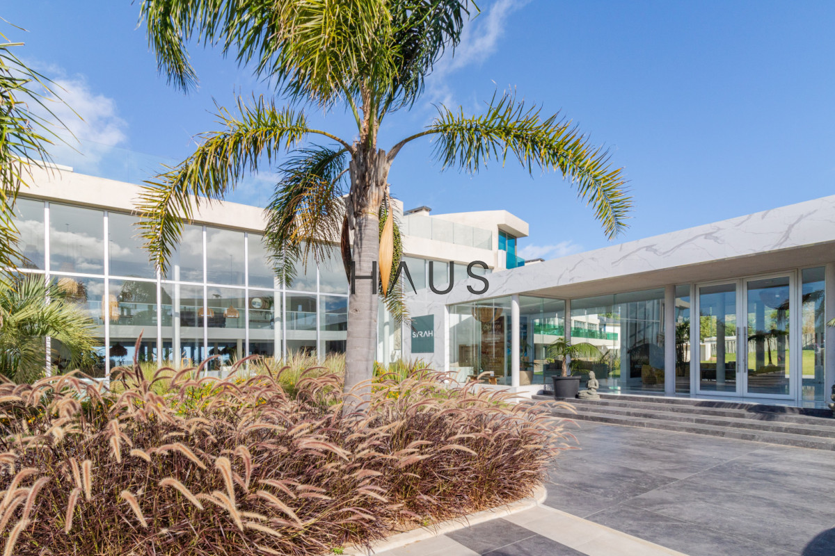 Apartamento ID.579 - OPORTUNIDAD MONOAMBIENTE CON PISCINA DE USO EXCLUSIVO EN PUNTA BALLENA