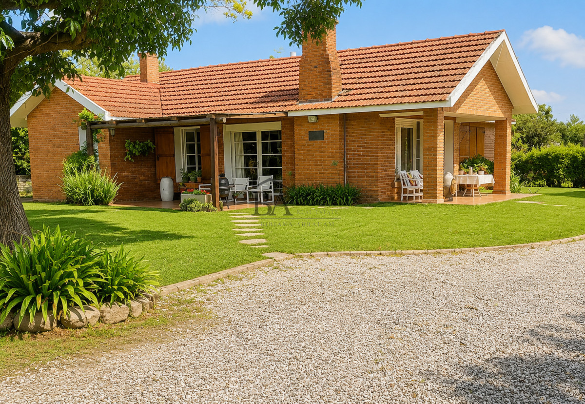 Casa ID.132 - CASA 4 DORMITORIOS EN PLAYA MANSA
