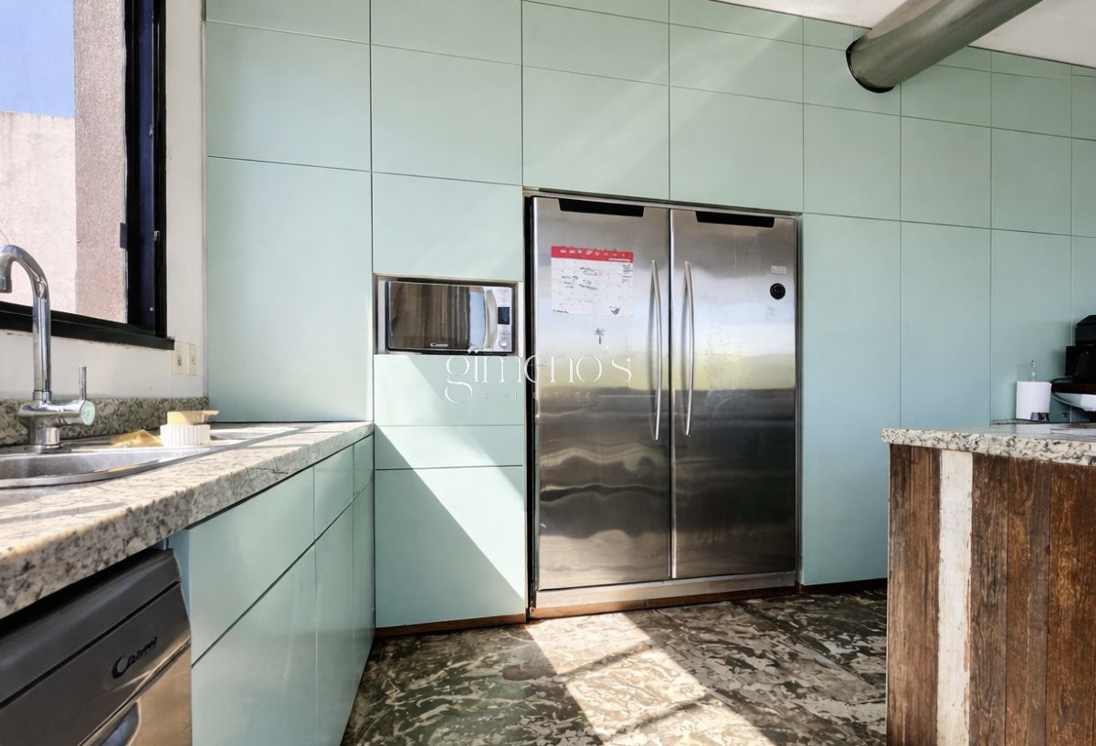 Casa ID.971 - Casa en venta 6 Dormitorios en Punta piedras Manantiales - Punta del Este