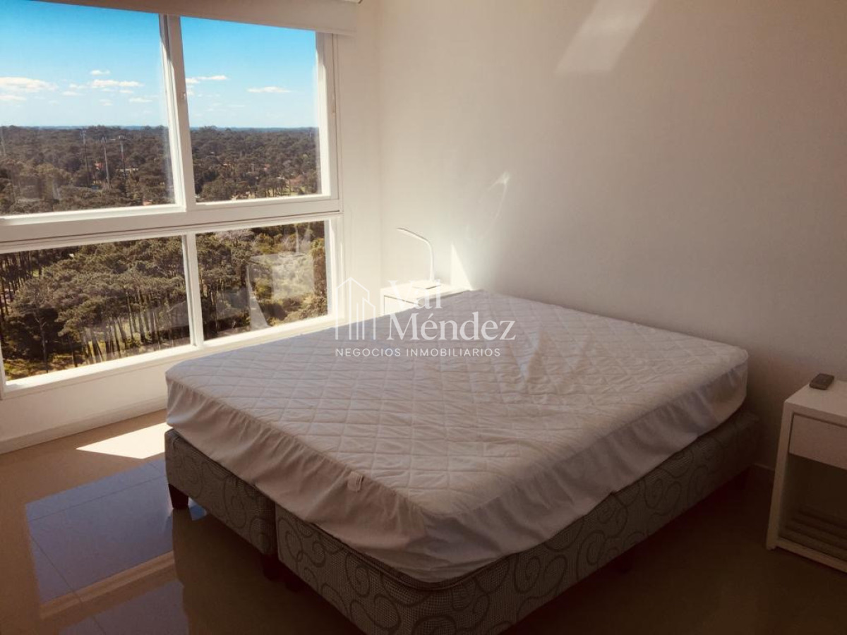 Apartamento ID.3827 - ALQUILER DE APARTAMENTO EN PUNTA DEL ESTE zona BRAVA