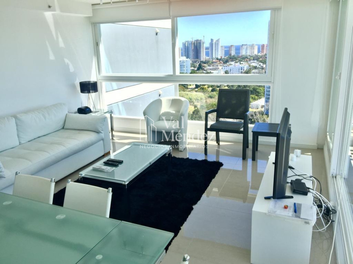 Apartamento ID.3827 - ALQUILER DE APARTAMENTO EN PUNTA DEL ESTE zona BRAVA