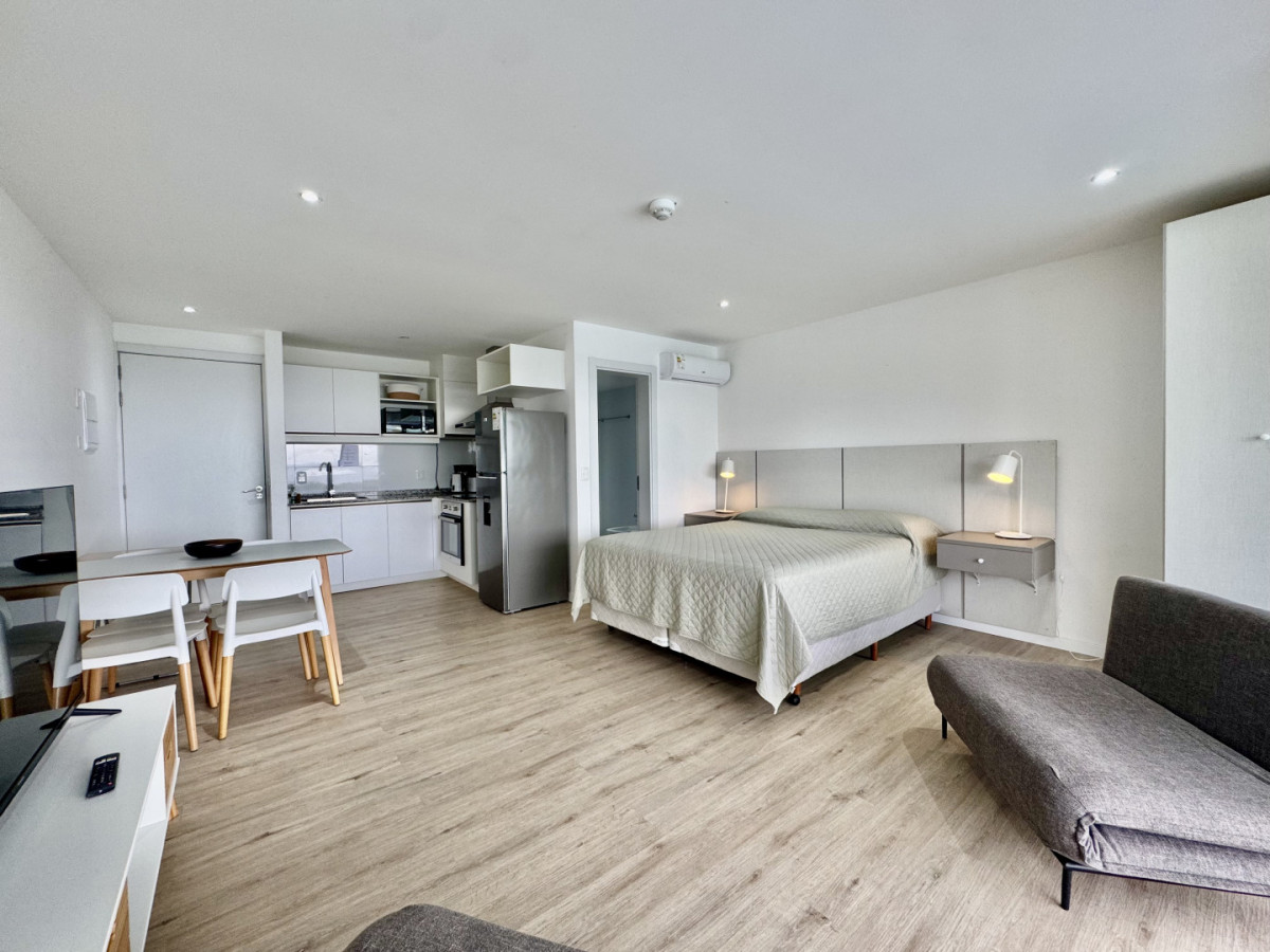 Apartamento ID.299 - OPORTUNIDAD MONOAMBIENTE CON PISCINA DE USO EXCLUSIVO EN PUNTA BALLENA