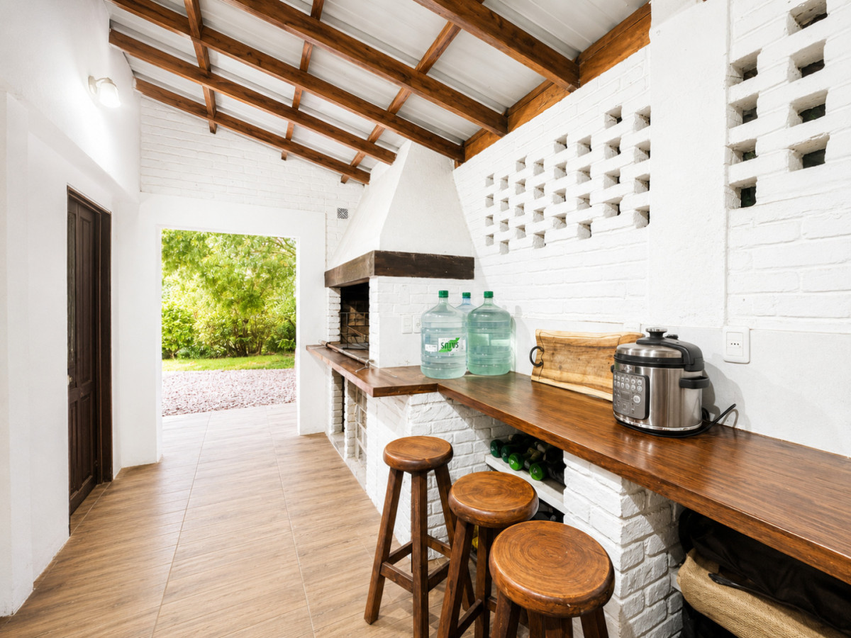 Casa ID.455 - Casa 4 suites completas en San Rafael 