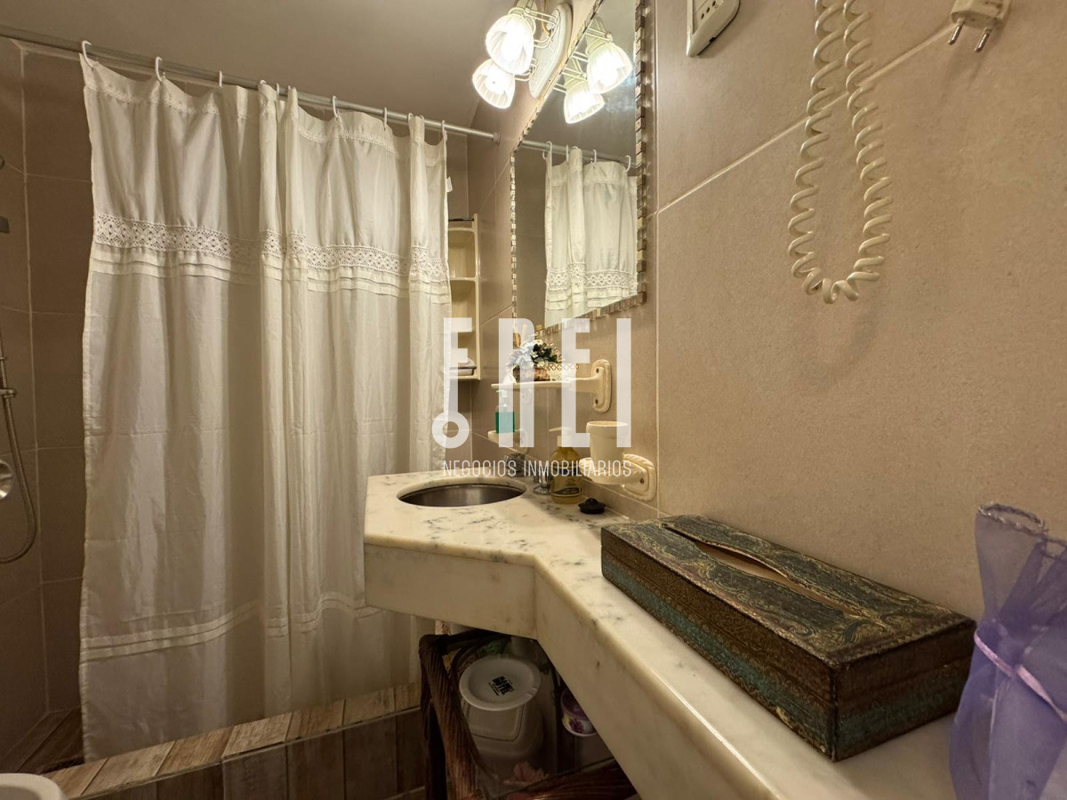 Apartamento ID.598 - 2 Dorm. 3 Baños en Edifico Antibes