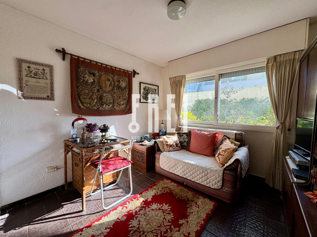 Apartamento ID.598 - 2 Dorm. 3 Baños en Edifico Antibes