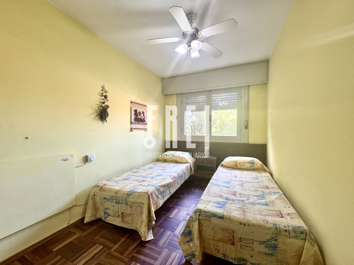 Apartamento ID.625 - Departamento 2 dormitorios en Playa Mansa. Alquiler de verano