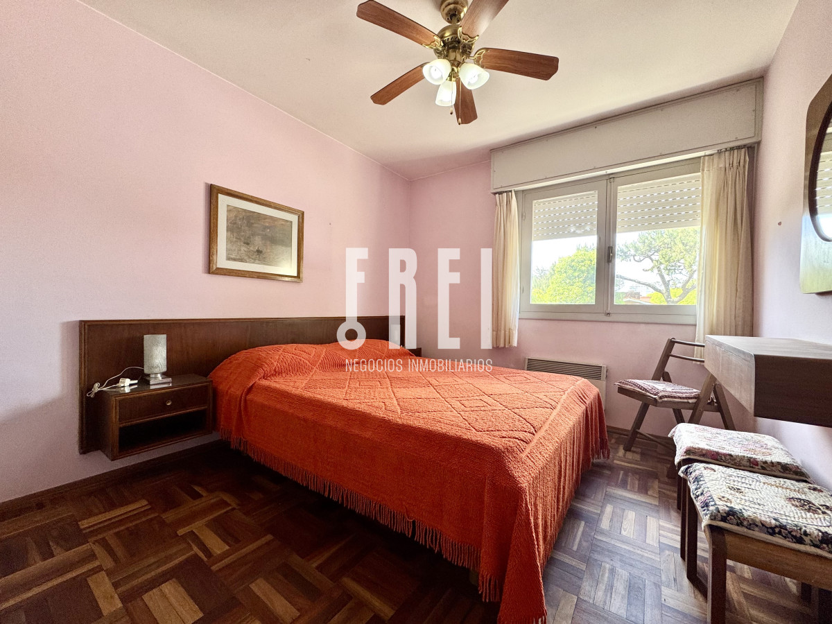 Apartamento ID.625 - Departamento 2 dormitorios en Playa Mansa. Alquiler de verano