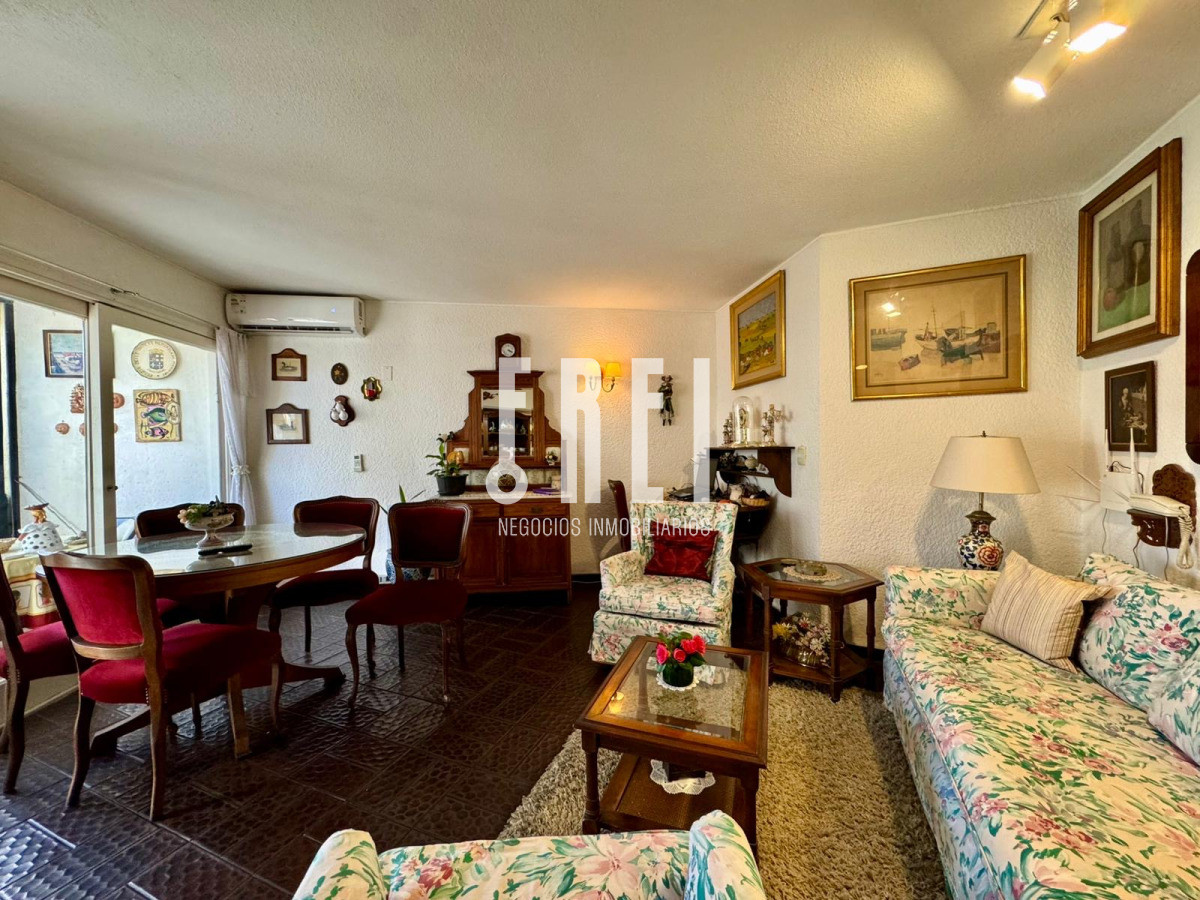 Apartamento ID.598 - 2 Dorm. 3 Baños en Edifico Antibes