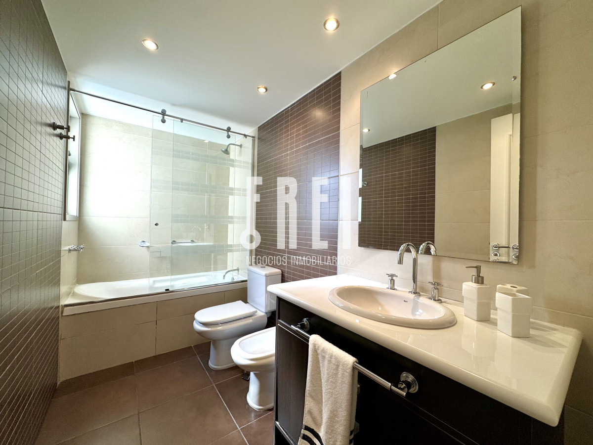 Apartamento ID.402 - IMPERIALE ALQUILER ANUAL 3 DORMITORIOS + DEPENDENCIA