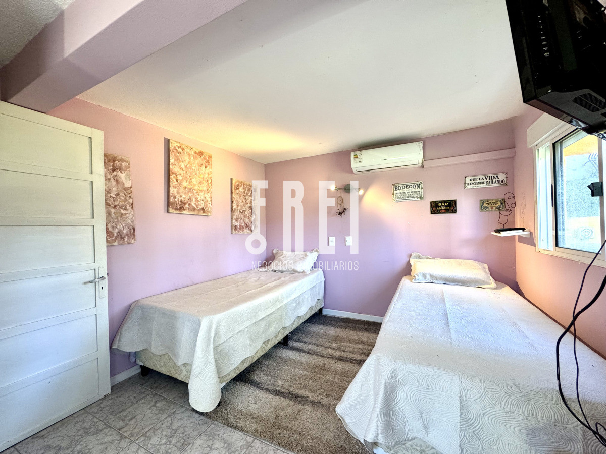 Casa ID.621 - Chalet 4 dormitorios en alquiler temporal Punta del Este